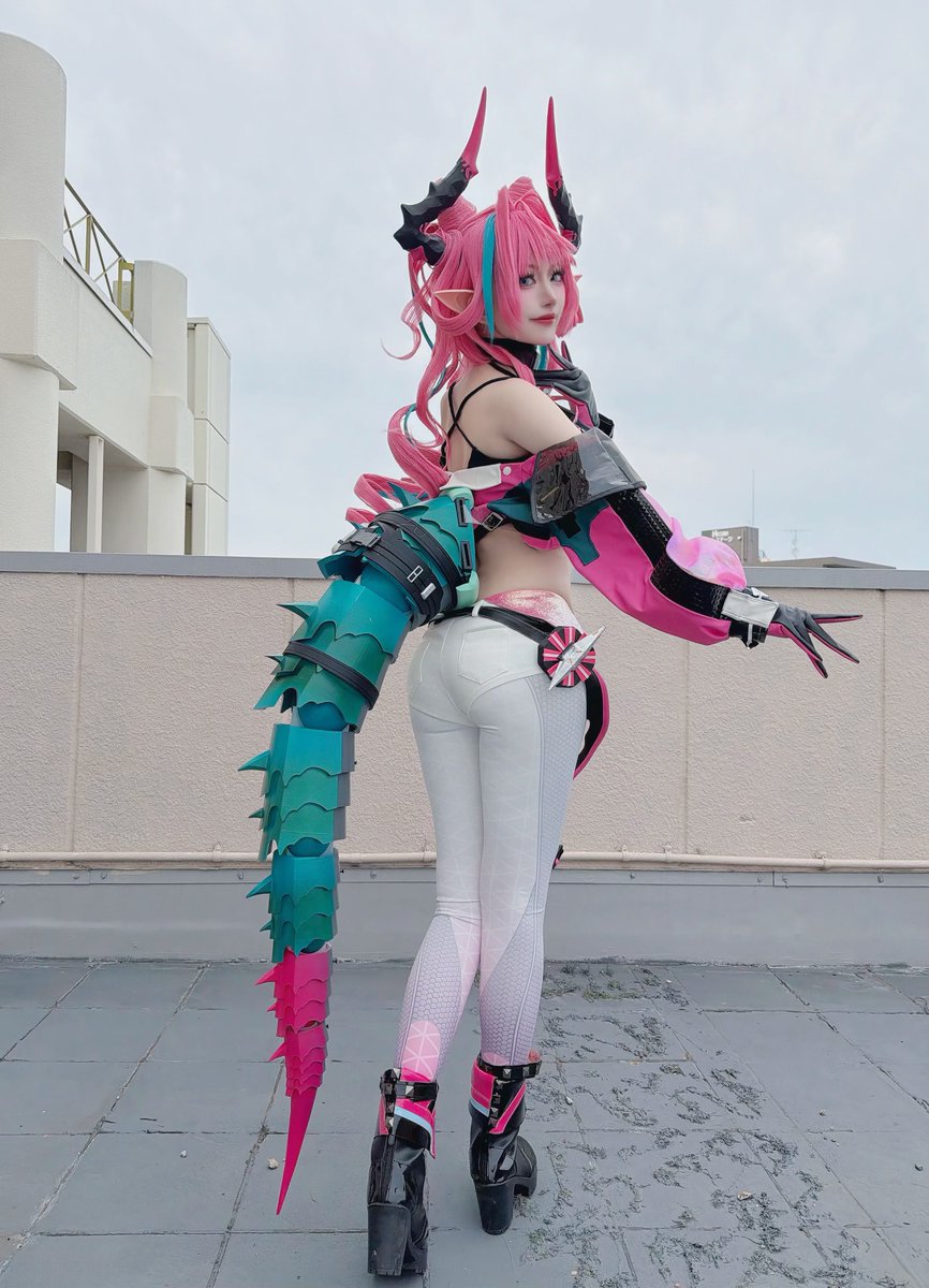 maako1013's tweet photo. ヴイーヴルの尻尾🦖 https://t.co/gDbN2ipkkb