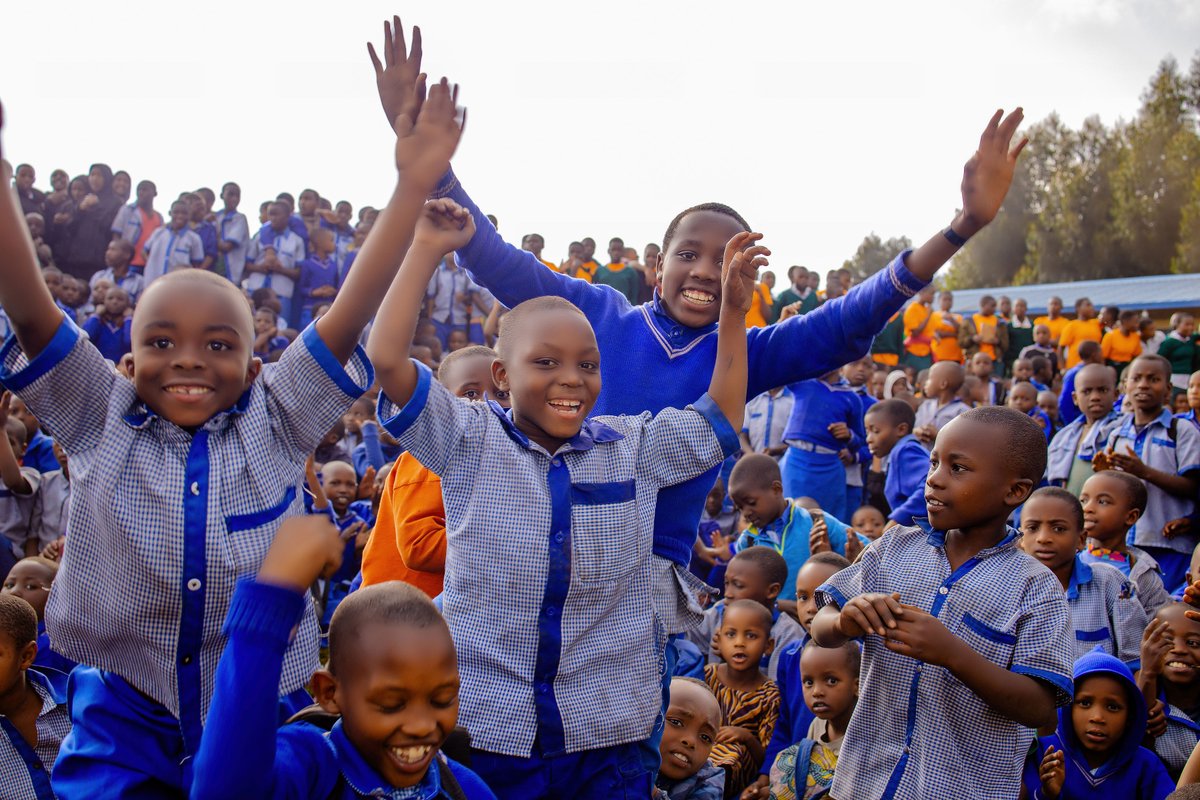 AspireDebateR's tweet photo. This is what the future looks like when it's having fun. ๐๐
Every laugh in this room belongs to a student becoming a climate ambassador for their community.
Youth leadership sometimes looks exactly like this. ๐
#FriendsOfNature #ADR #ClimateActionRwanda #YouthLead #Rwanda https://t.co/TWzvphiOjy