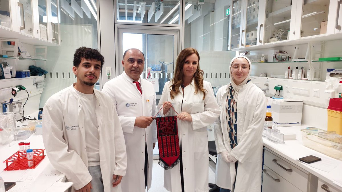 of_nnu's tweet photo. الدكتور بلال رحال عميد كلية الطب البيطري والهندسة الزراعية في جامعة النجاح الوطنية يزور كلية الطب في جامعة كولون الألمانية لتعزيز التعاون الأكاديمي والبحثي
https://t.co/gpAWkLlTVv https://t.co/vkhcb15EKe