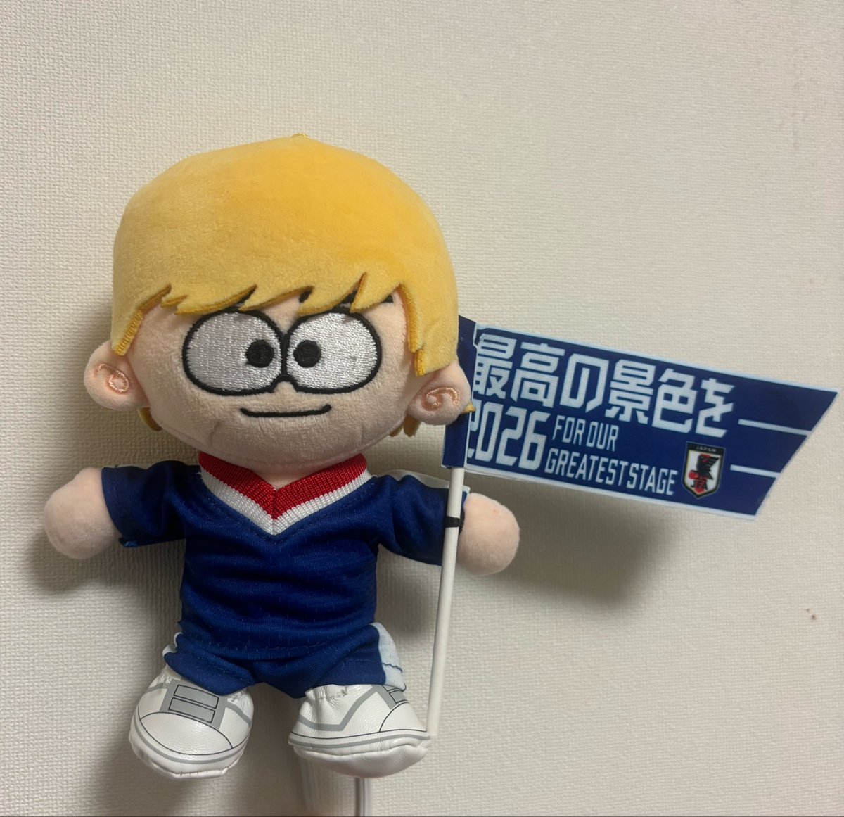 hidemin_UNICO's tweet photo. 3coinsの新作ぬい服出てたのでGET🙌
浴衣、甚平、サッカー日本代表ユニフォーム！

しのぬいお着替え沢山して貰った(¯❛︿❛)🤍

法被も可愛かったなーー
買ってしまおうか…着々と増えるぬい服w

 #ぬい活
 #3coins https://t.co/IQrPbbfzy5