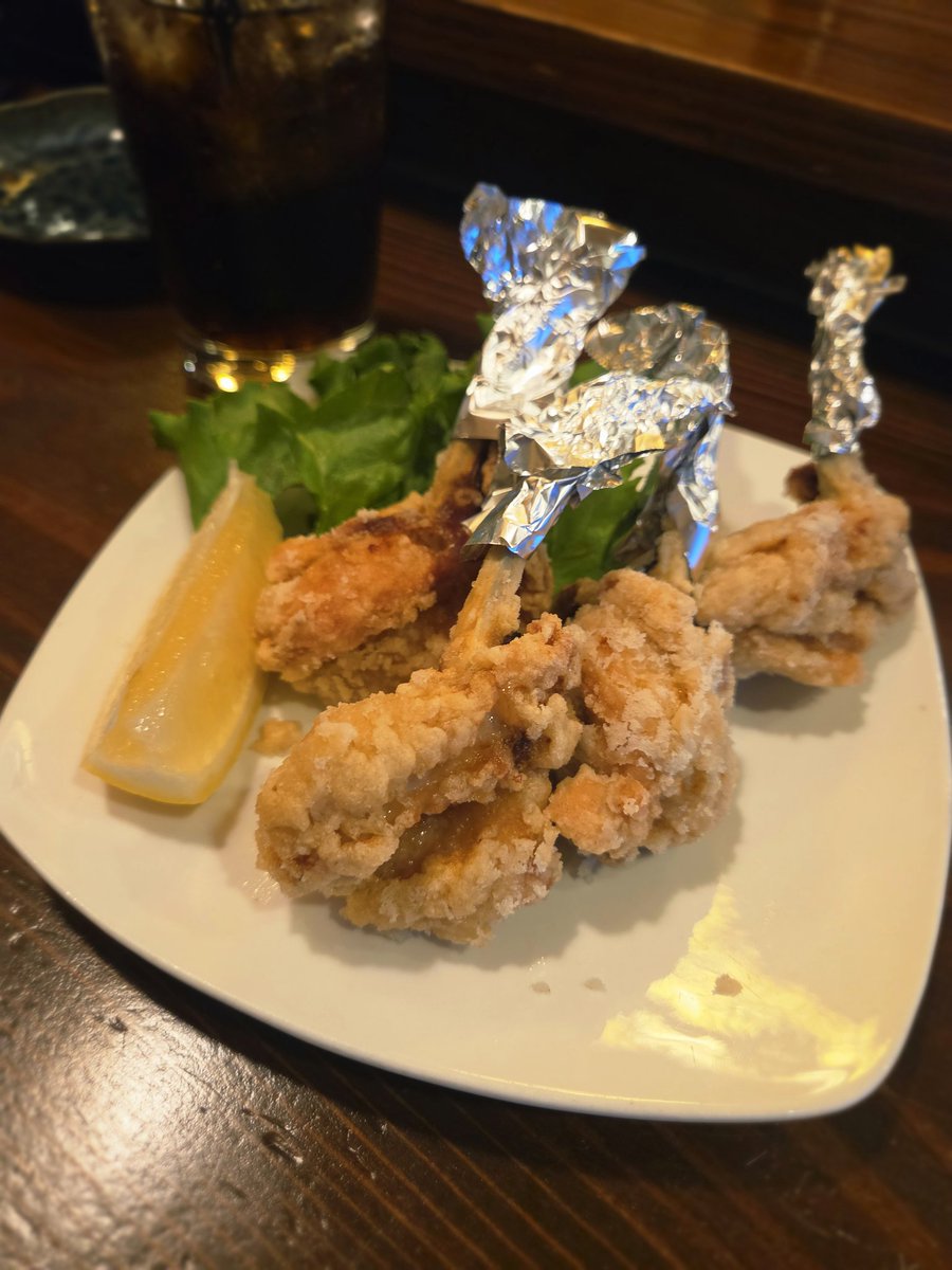 masatosango's tweet photo. いつもの居酒屋で乾杯🍻
〆はラーメン🍜
絶賛デブ活中🤣 https://t.co/3KQ0w3WqeS
