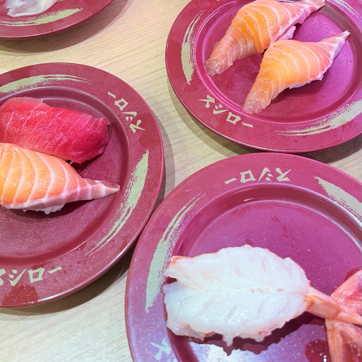urxppw__'s tweet photo. 😋🥢เห็นปอนพุกินละก็อยากกิน

#CokeTH #SushiroTH 
#คู่หูความอร่อยซ่า
#ปอนด์ภูวินทร์ #PondPhuwin https://t.co/at8axWur4s