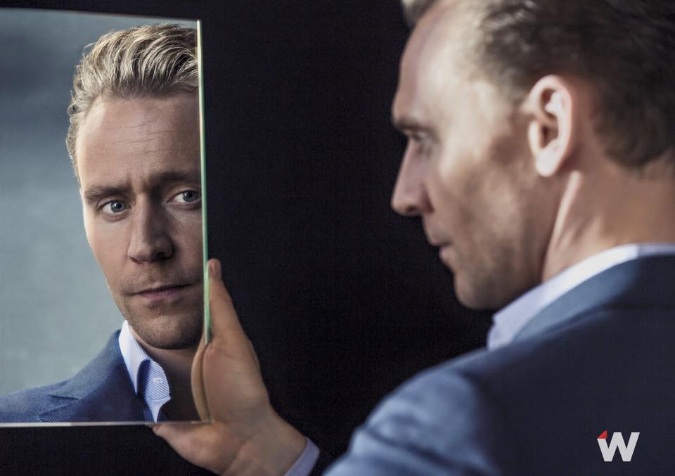 MilicaPloca's tweet photo. #ManagerMonday The Mirror πͺππͺ
βοΈTomHiddleston for 'The Wrap'
*by: Ramona Rosales, 2016. https://t.co/cRdeyRa48x