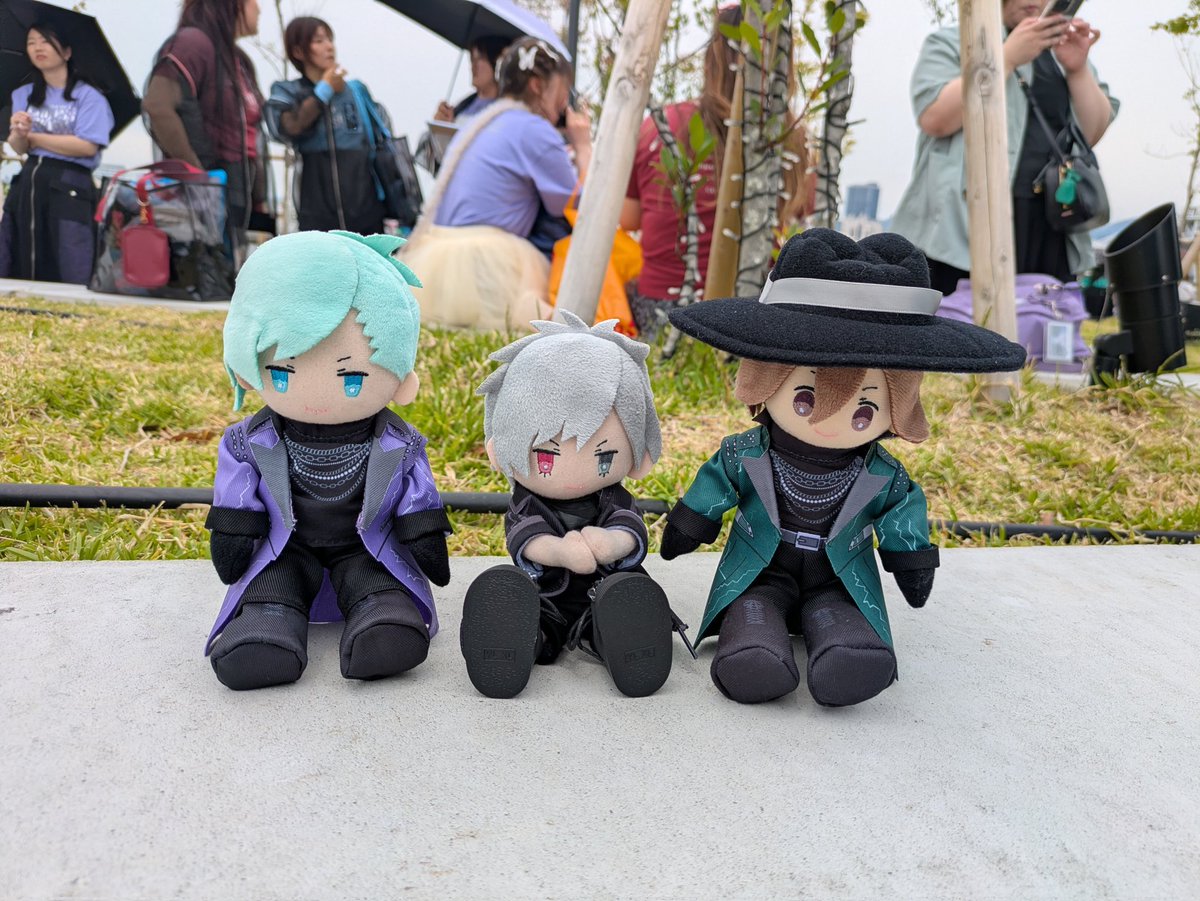 tnwCHjn7es9mEJe's tweet photo. 𝐐𝐔𝐀𝐑𝐓𝐄𝐓 𝐍𝐈𝐆𝐇𝐓 𝐋𝐈𝐕𝐄
𝐄𝐍𝐃𝐋𝐄𝐒𝐒 𝐉𝐄𝐖𝐄𝐋𝐒-𝐓𝐀𝐁𝐎𝐎- 𝐃𝐀𝐘2

えりぽんと初連番&amp;アリーナ席参戦でした💚💜
うちわの装飾ブーケを作ってきてくれました✨️
今度写真リベンジしようね🥺 https://t.co/M1U3jlMWN5