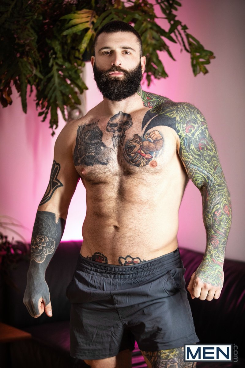 BigAssAddict_ed's tweet photo. 🔥🔥🔥🔥🔥
#MarkusKage

#MENCom
https://t.co/3gRdmoHM5j https://t.co/RCDs64d5zZ