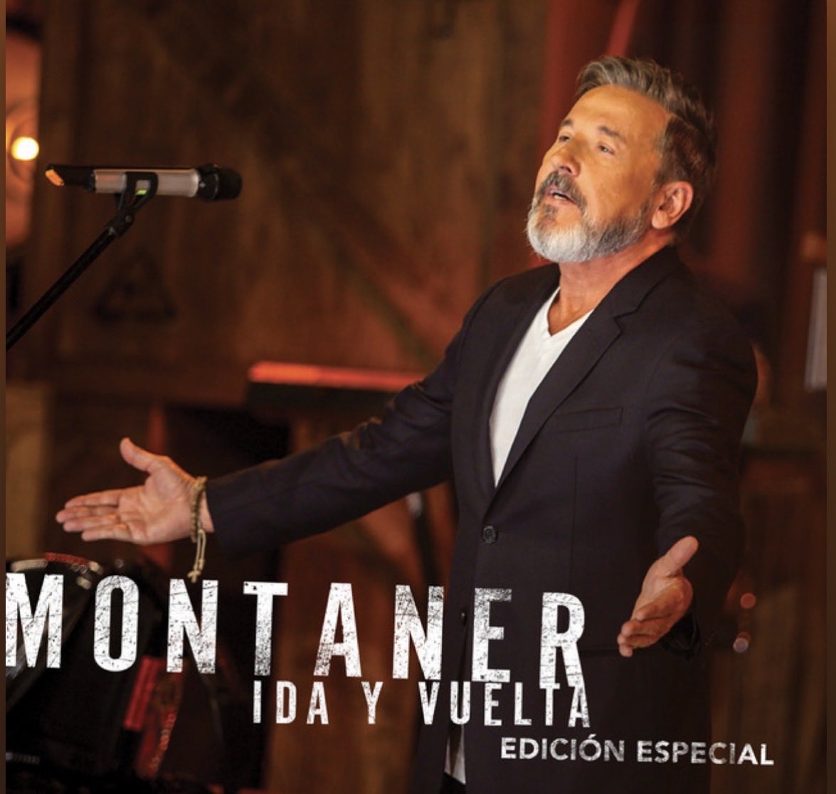 AleMondras's tweet photo. Ricardo Montaner, de ida y vuelta, en la música hoy de @Al_Portador #Puebla https://t.co/CZC8Dja4h7