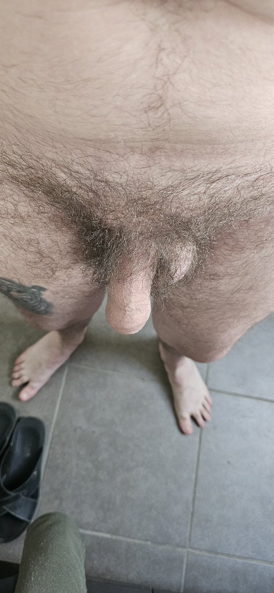 A75_gay_bbk's tweet photo. Un p’tit avant/après...
On se prépare à aller faire un tour sur des lieux... histoire de profiter du soleil 🌞🍆💦
#lozere #gay #plan #externe #outdoor #exhib https://t.co/g0szptnPvs