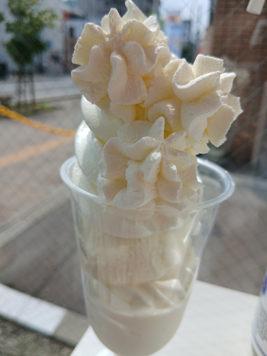 notyan's tweet photo. お役目を無事に果たしたのでご褒美。
全て牛乳🐮おいしい。 https://t.co/d8qYuqhkQ4
