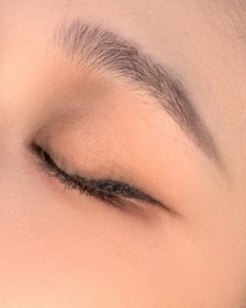 duumountain's tweet photo. 속쌍, 꼬막눈, 넌 화장 안 한 게 젤 ㄱㅊ아 << 해당되시면 주목 👁️👁️

평행사변형 아이라인 그리는 법 터득하고 눈매 가로연장이 가능해짐

타래로 ⬇️⬇️ https://t.co/4YYRmPRHS8