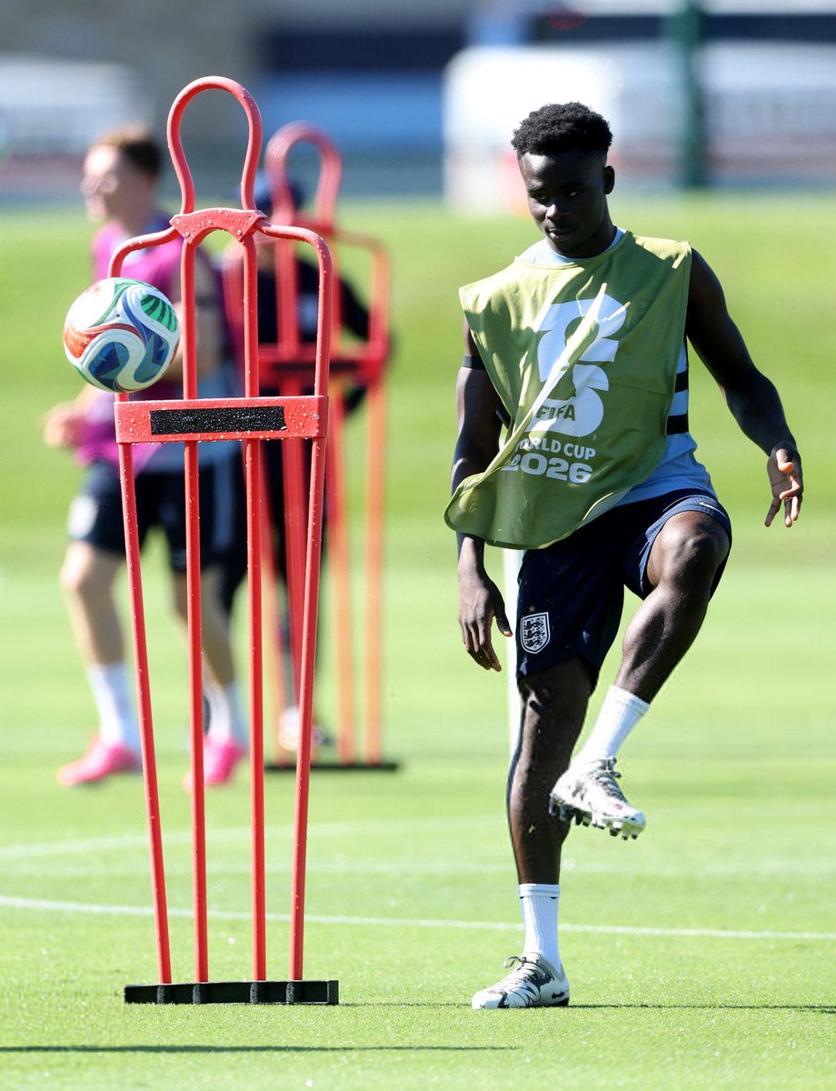 Arsenal_FRA's tweet photo. 🚨 Bukayo Saka ne serait pas en mesure de jouer 90’ avec l'Angleterre pour le moment en raison du problème au tendon d'Achille dont il a souffert cette saison… @SkySportsNews https://t.co/ImvzMBz6sY