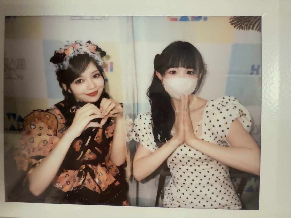 425Trai's tweet photo. 会う度に魅力が増えていくなったん🧡🍊
武道館ライブ、ユニット曲最高だった事伝えれてはぴ͈ᴖ ̫ᴖ ͈♡
武道館で見つけてくれたってことは相思相愛ってこと？？🥹👉💓👈
これからもたくさん会いに行くね🫶🏻 https://t.co/vQGD6n7MF2