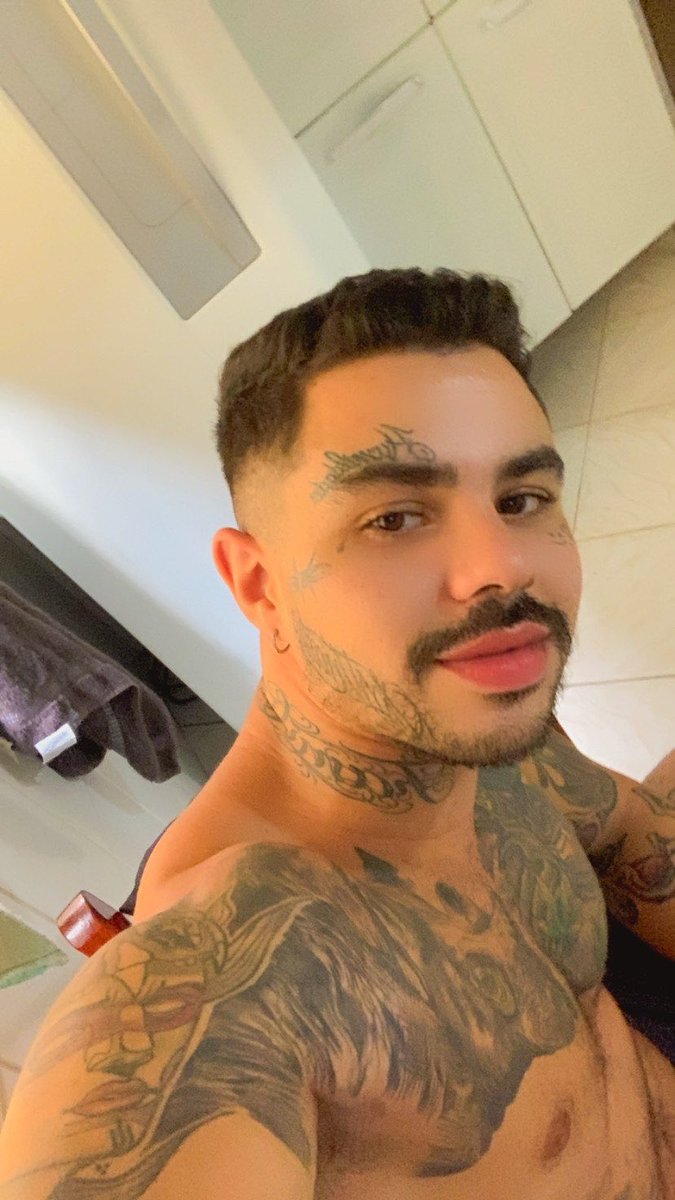 Htrsenganads's tweet photo. MINHA CONTA ANTIGA CAIU. 
QUER DESCOBRIR O NUDE DAQUELE HÉTERO QUE SEMPRE SONHOU? CHAMA NO TELEGRAM @arquetipo987 https://t.co/II5bWDySX3