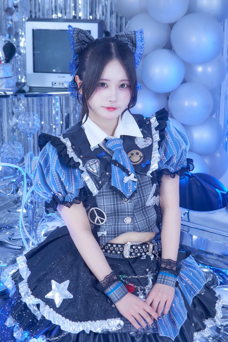 PiRiRiofficial's tweet photo. ⚡︎••┈┈1stアー写公開┈┈••⚡︎

            💙華宮 りん💙
              @PiRiRi_rin 

⚡︎••┈┈┈┈••⚡︎••┈┈┈┈••⚡︎

next member▷▶︎▷明日20:00
#PiRiRi #ピリリ https://t.co/YQdOwQ6J6c