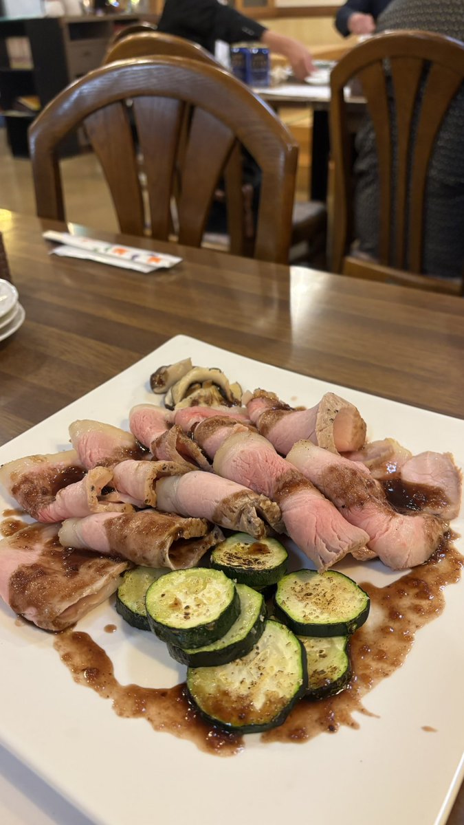 nodamura's tweet photo. 洋食・旬彩料理みなみさん🥘

三陸鉄道　陸中野田駅　2階
（旧レストランぱあぷる）に移転オープン！

写真はプレオープンのときのお料理✨
ランチもいいですが、アクセスが良くなったので宴会プランがおすすめ！ https://t.co/29jI46d8op