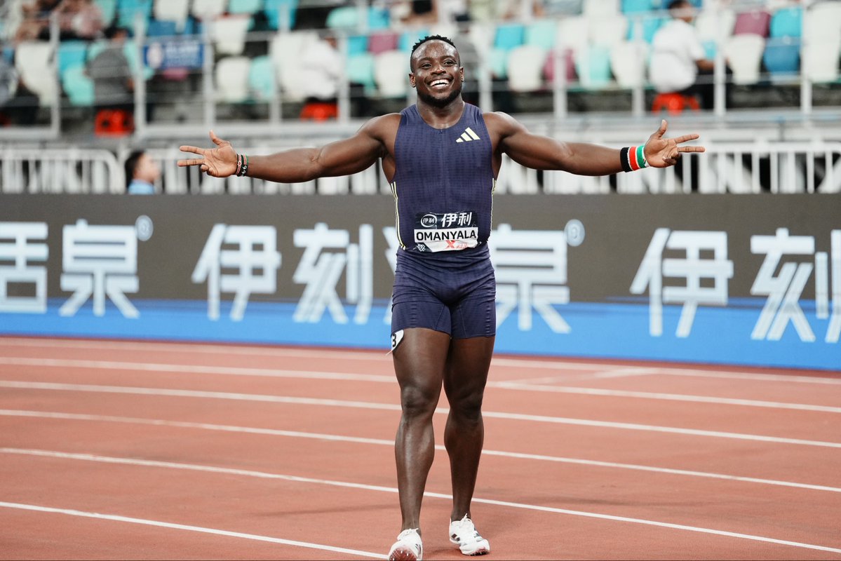 DiamondLeagueXM's tweet photo. Ferdinand Omanyala – 9.94
Topped a stacked field. Kenya's fastest delivered.

What will the next race bring? 👀

#XiamenDL #DiamondLeague #100m https://t.co/BoSf9Pz56C