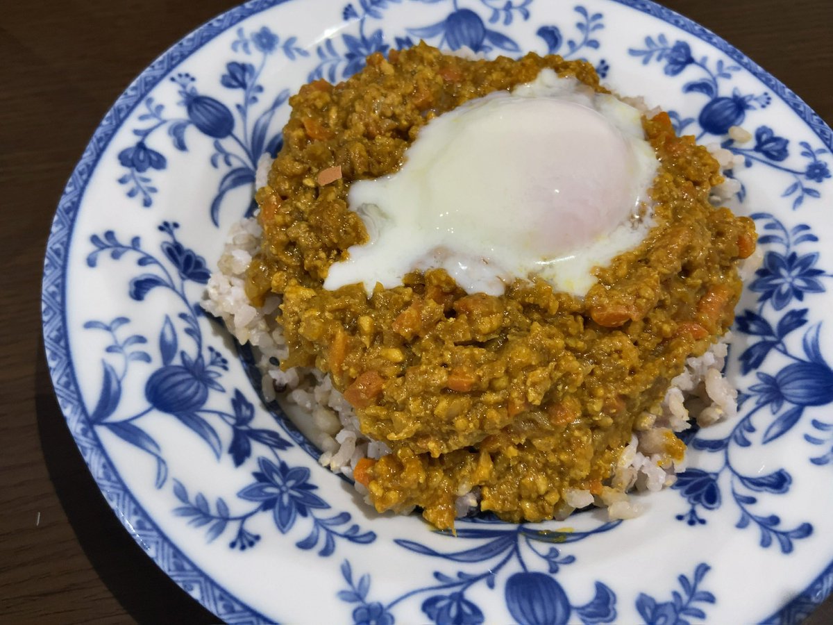 kake_Yoru's tweet photo. キーマカレーっぽい https://t.co/bPM9DpqJyw
