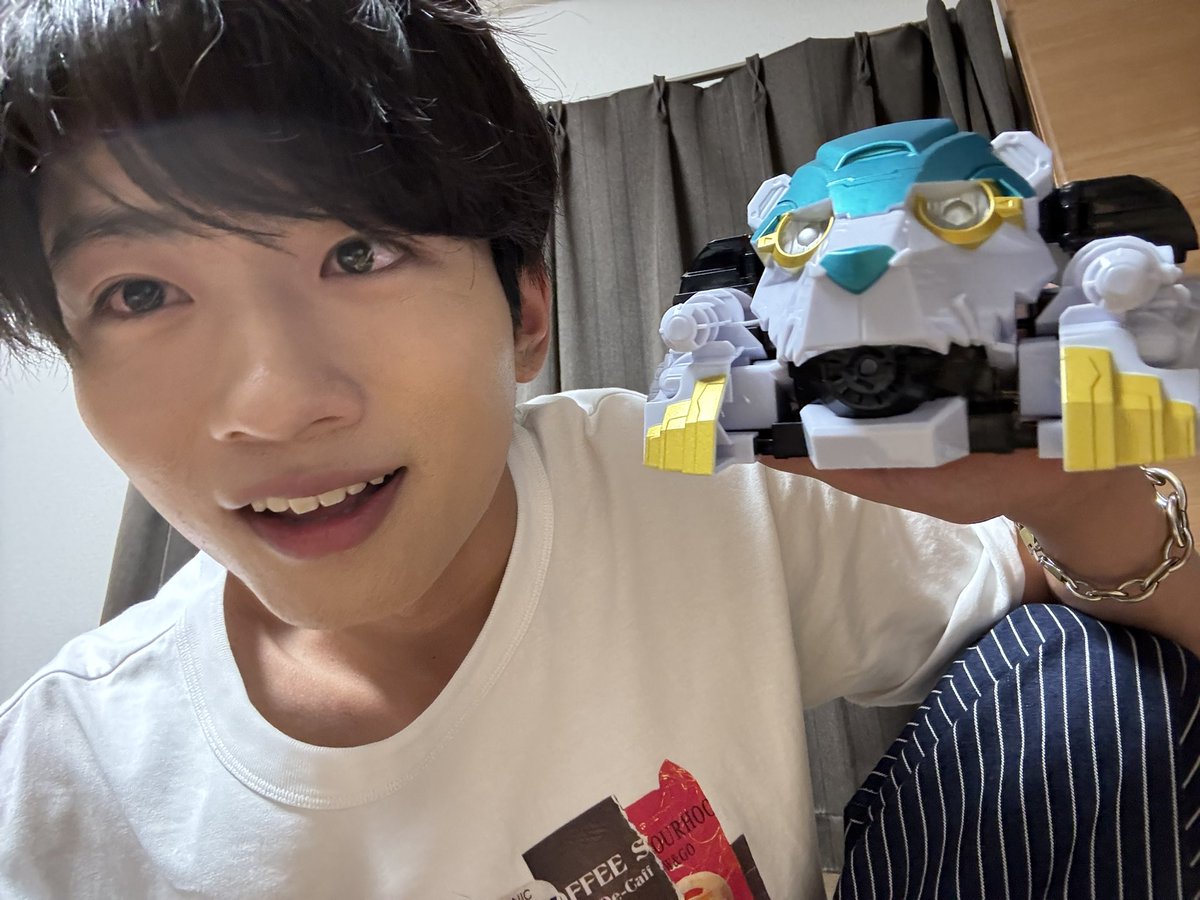 아란 tweet media
