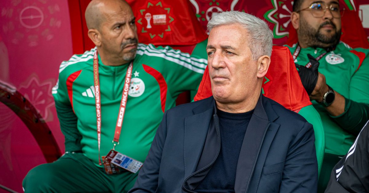la_vagueverte's tweet photo. 🚨 Vladimir Petković animera finalement SEUL la conférence de presse de veille de match avant 🇦🇷 Argentine - 🇩🇿 Algérie.

🕣 20h30 (heure algérienne)
🕤 21h30 (heure française)

Riyad Mahrez ne sera finalement pas présent devant les médias. https://t.co/f8cCEj8Qr3