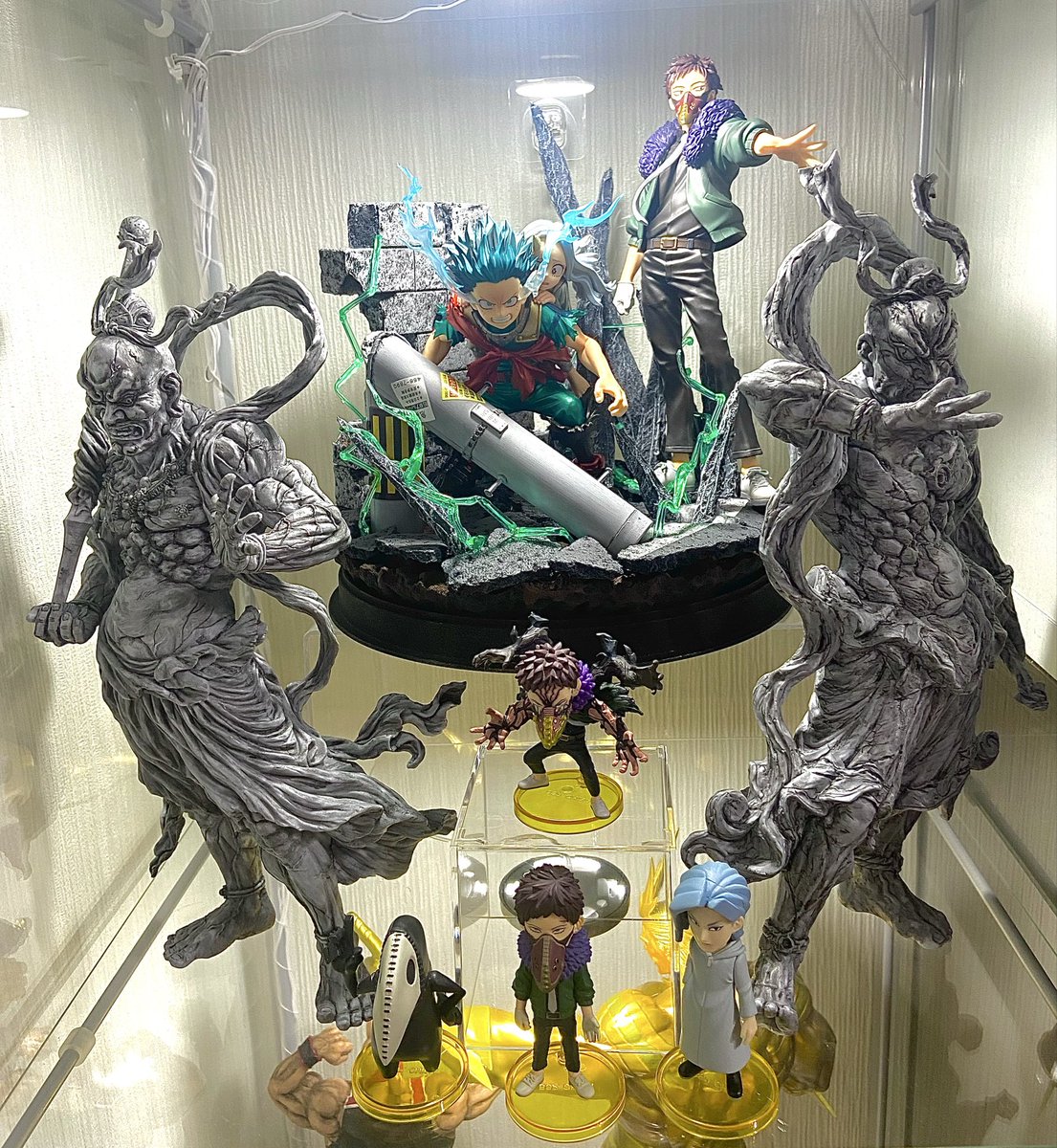 E_Lead11's tweet photo. 岩倉先生って凄い方やのに、誕生日ポスト1つ1つ丁寧に返信してるのをみてると、人間性も凄く良い人やなーと思う。
これが一流の対応なんやなー。 https://t.co/smCrfl11Qi