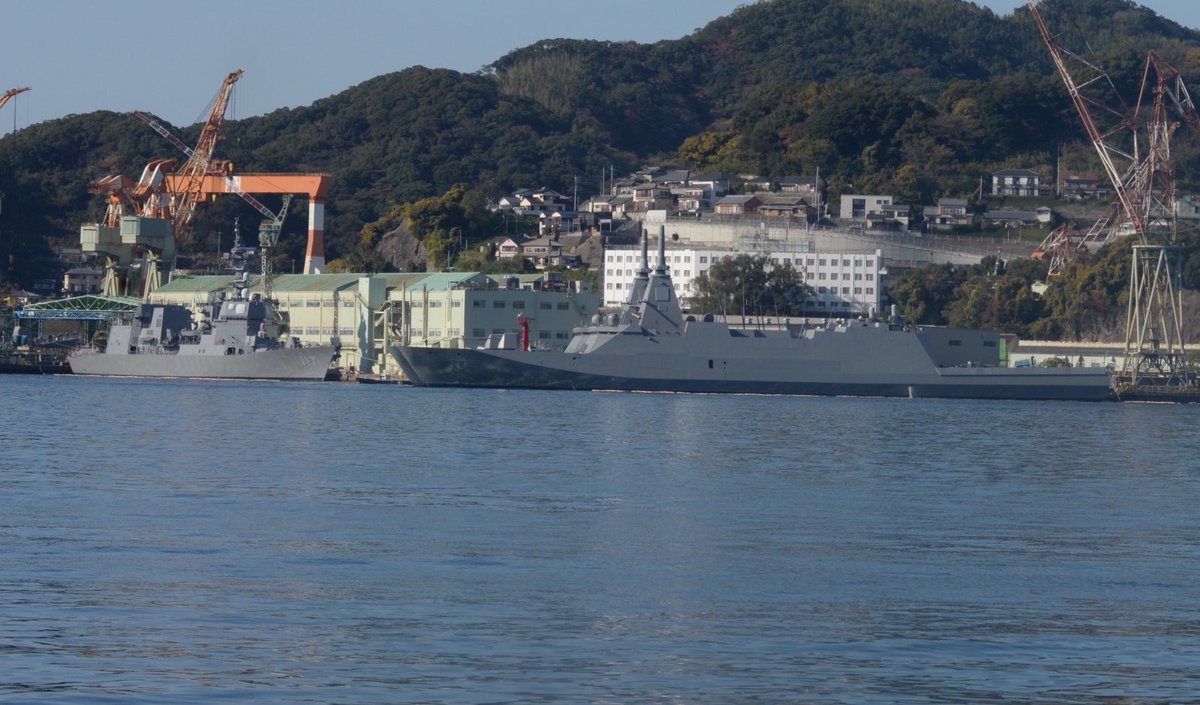 d50140123266's tweet photo. 護衛艦涼月、三隈、名取
#護衛艦すずつき
#護衛艦みくま
#護衛艦なとり
#FFM10
#FFM4
#FFM https://t.co/Fgog54qXol