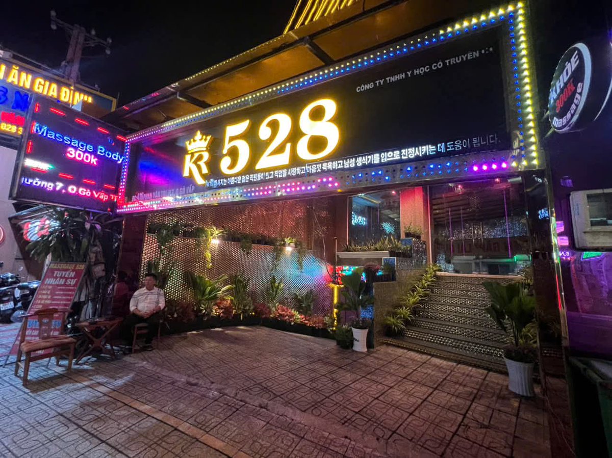 massage528's tweet photo. 💎 ĐẶC QUYỀN THƯỢNG KHÁCH 

Xua tan mệt mỏi đầu tuần! Trải nghiệm ngay đẳng cấp, chuẩn hoàng gia và đầy mê hoặc tại trạm sạc n��ng lượng.
​🌍 Địa chỉ: 416 Phan Văn Trị, Phường 1, Quận Gò Vấp, Thành phố Hồ Chí Minh

☎ Liên hệ: 0886.082.739 (CSKH) https://t.co/fscLR0I8Tk