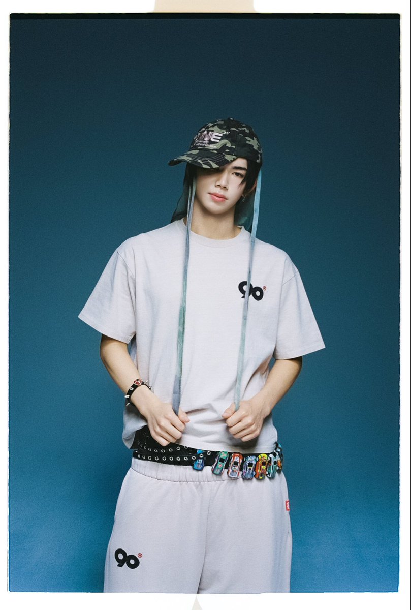 9090_store's tweet photo. 【9090 NEW LOOK / 6.19 fri. Release】

#今江陸斗 さんを起用した最新ビジュアル“X限定公開” でまだまだ公開🐺🔥

今週金曜発売のセットアップ似合いすぎてるよね？🥵💘

— OFF SHOT Part.3 — https://t.co/M8robWrcnD