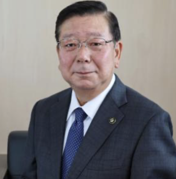 turningpointjpn's tweet photo. 遺書なし、動機も、背景も不明...🤔

茨城県下妻市の須藤豊次市長（67）が、遺体で発見。

→14日午前防火訓練の公務をこなし、正午前に一度帰宅。

→その後、行き先を告げずに一人で車で外出し、夜になっても戻らず。

→心配した家族が午後11時すぎに行方不明届。

→15日未明に遺体が発見。現場は隣接する八千代町の排水路。

→ロープで首を吊った状態で警察官が発見、その場で死亡が確認。遺書は見つかっていない。

須藤市長は市議を7期務め、今年3月の市長選で初当選。就任からわずか約2か月半だった。

動機も背景も、現時点では何も分かっていない。