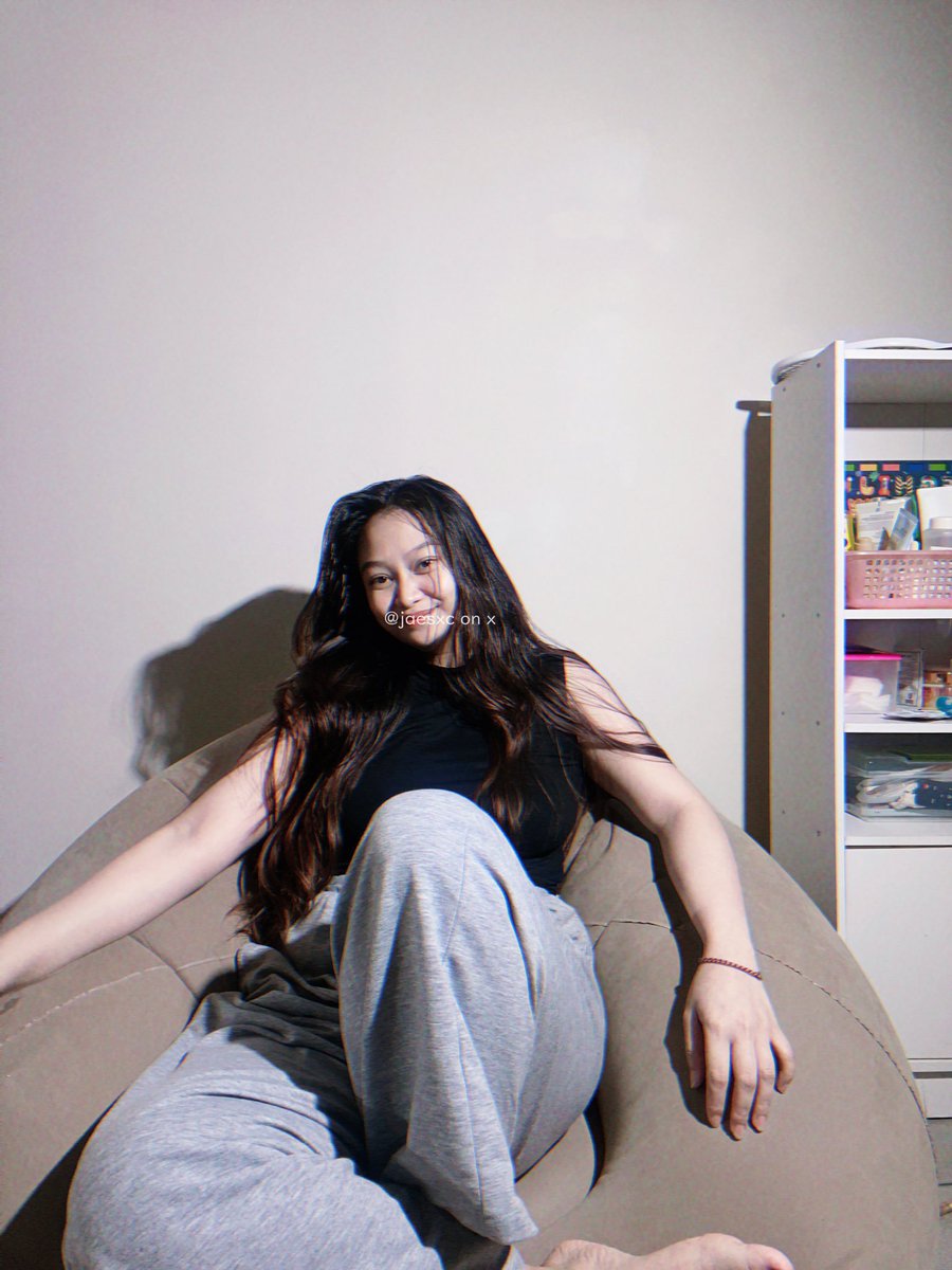 jaesxc's tweet photo. Inj sofa angin ternyata GUEDEEE padahal cuman 100ribuan, terus EMPUK bgt, ya beneran berasa dudukin angin wkwk

🛒 https://t.co/ejGHyWgNpi

Jujur ini nyaman bgt sih mantap, suka bgt bgt, next mau beli yg ada footrest dan bagian belakangnya lebih tinggi sampe leher biar makin nyaman!￼