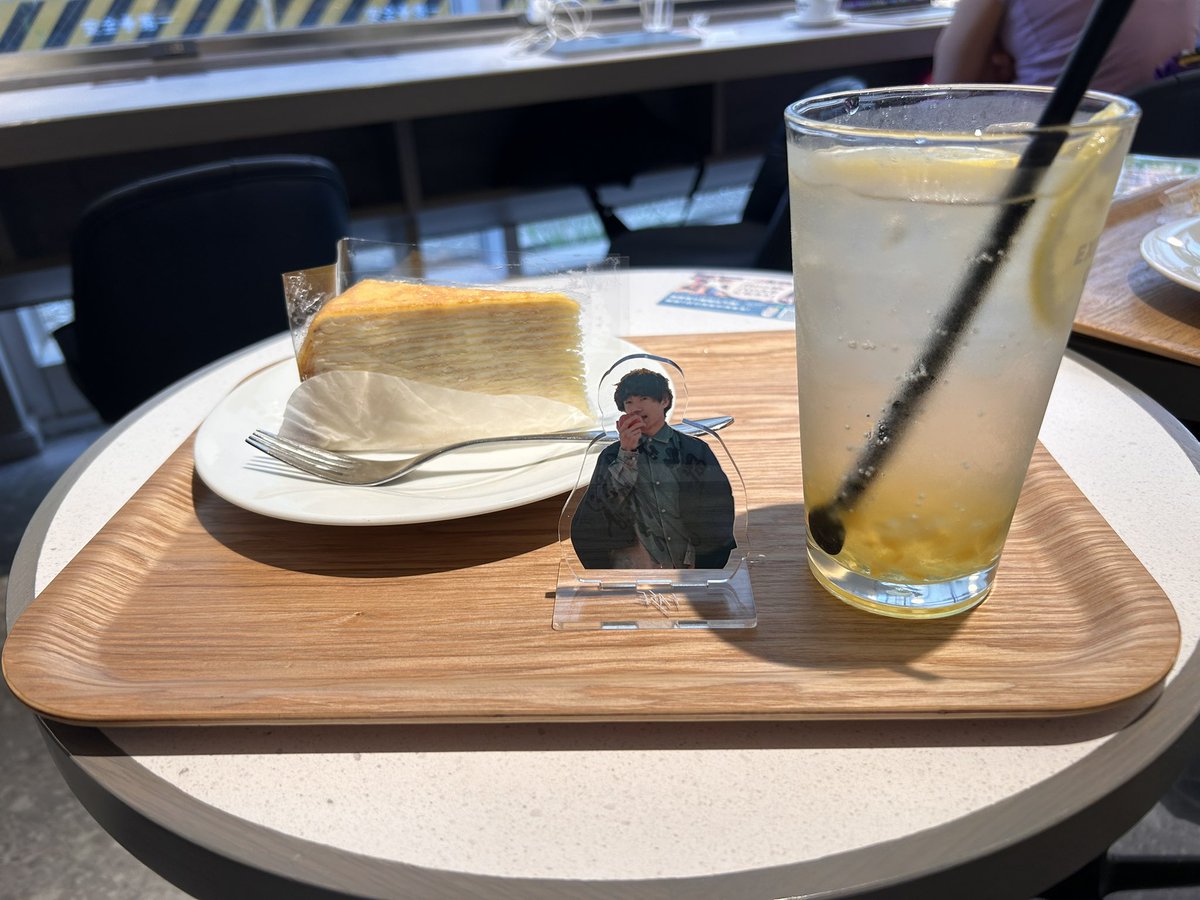 harukei411's tweet photo. FASEさんワンマン代々木♬終演✨
素敵なライブハウス・スタッフさんで、素敵なセトリで…FASEさんの歌声や楽曲に惚れ直しました😂✨
感想が文字に起こせない！秀逸なFASER様にお任せします🤗
楽しかった❣️
 #FASE #AFTEROOM #弾き語りRAINBLUE https://t.co/OFnIhWQb6d
