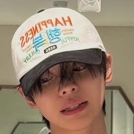_llls__'s tweet photo. ねえ顔😭😭😭😭😭😭😭 https://t.co/mWGOct7VBf