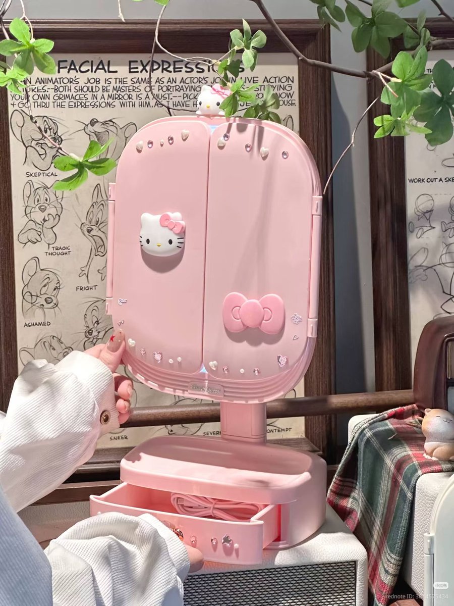 verstif's tweet photo. cute useful things to buy

a thread https://t.co/fsAn6X1Sxk