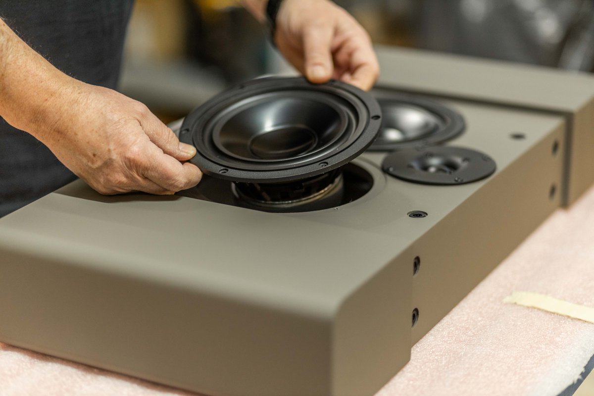 sl_audio's tweet photo. Using the same midrange-woofers as the FR-2, the new LCR-2 creates a perfectly matched front soundstage for movies and multichannel music. Whether used as Left, Center, Right, or surround speakers, the result is one coherent and natural sound experience. https://t.co/vPVLQOE25J