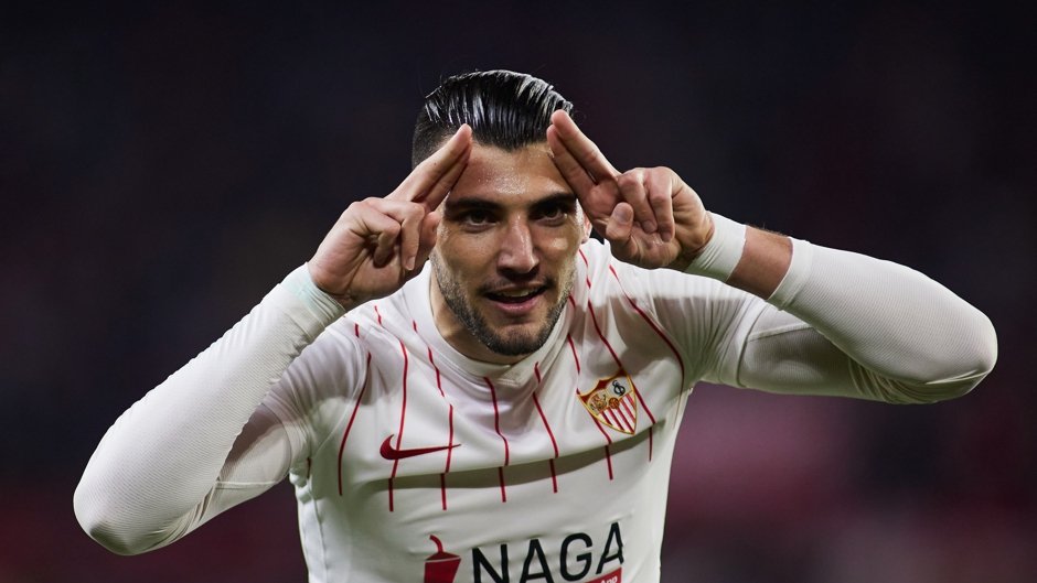 SuperViiral's tweet photo. 🚨 ÚLTIMA HORA

El futbolista Rafa Mir ha sido CONDENADO a OCHO AÑOS Y MEDIO de PRISIÓN por agresión sexual y lesiones https://t.co/EXRFVc271q