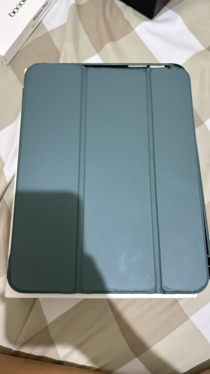 gezlatto's tweet photo. wts ipad gen 10 blue 64gb ex inter fullset original free tempered glass terpasang + case, muluss no minus yaa

💰4.6 netttttt

📍COD: Cirebon
Bisa Shopee🍊 https://t.co/zaYuBQCV0t