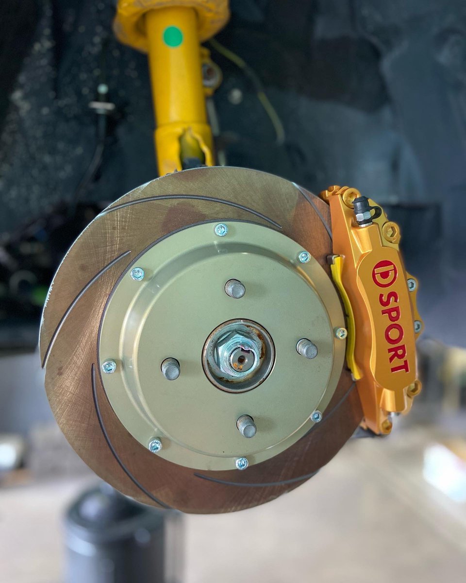 meturbo3's tweet photo. 昨日、某ダムのコペンオーナーにブレーキの金額マウント取って来られたらしく
「で、オタクのブレーキ幾らしたの？」
と聞かれた嫁が、金額を言ったらぐぅの音も出なかったらしい。
だから金額マウントはホントみっともないから辞めた方がいい‼️そう思う😅 https://t.co/isizQYSSxz