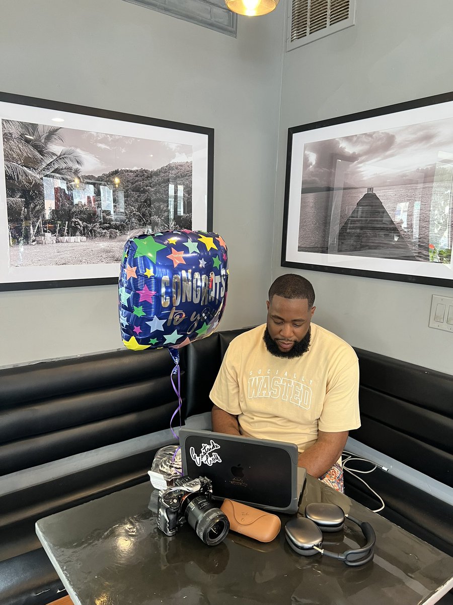 3rdivisions_'s tweet photo. Awww man my heart is full from this weekend thank you to everyone that pulled up for opening weekend. My art is now live at Troisémè Cafe Located in Wilmington DE come check it out we are up until August 9th https://t.co/sahVCBC7xf