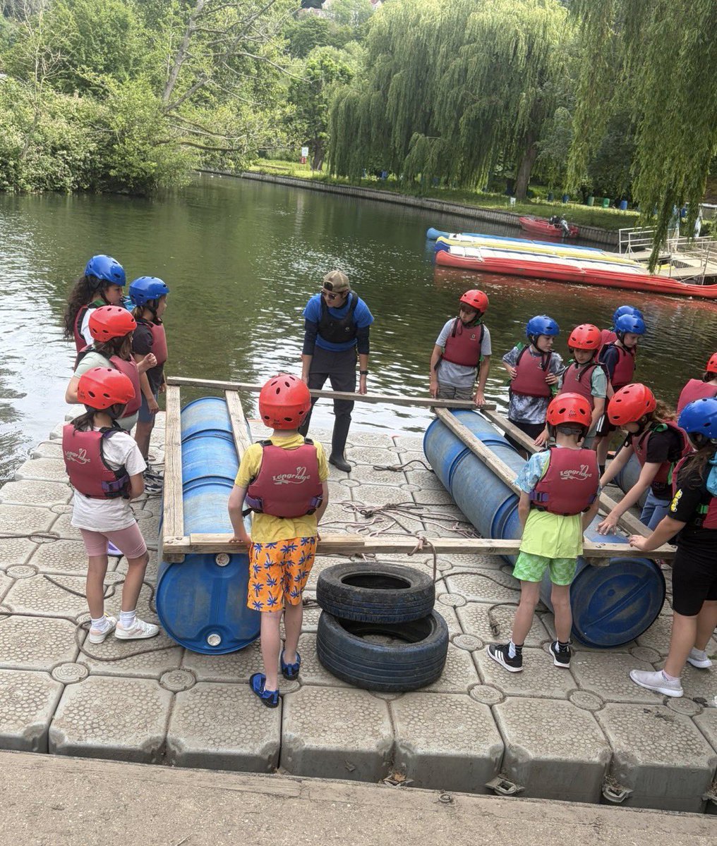 sterfwindsor's tweet photo. What a fun day our year 5 pupils have had! Groups have done a range of activities such as raft building, climbing, water orbs and team challenges. #STERF #STERFEXCELLENCE https://t.co/G921UIFxIB
