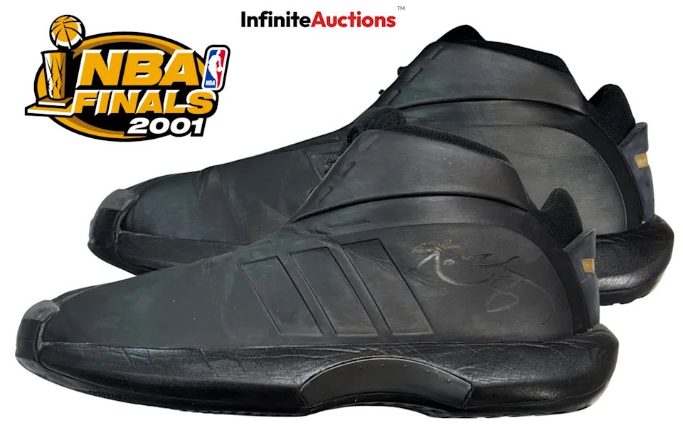 sportsauction1's tweet photo. Photo-Matched and Dual-Signed Adidas "The Kobe 1" Sneakers from the Lakers' 2001 NBA Championship Victory Open at $10,000 with a $240,000 Buy-It-Now Option. https://t.co/o59qZHvPzs $MDCE #MDCE #NBAfinals #Lakers #KobeBryant #Kobe #Sportsauction https://t.co/PbM67GvuC7