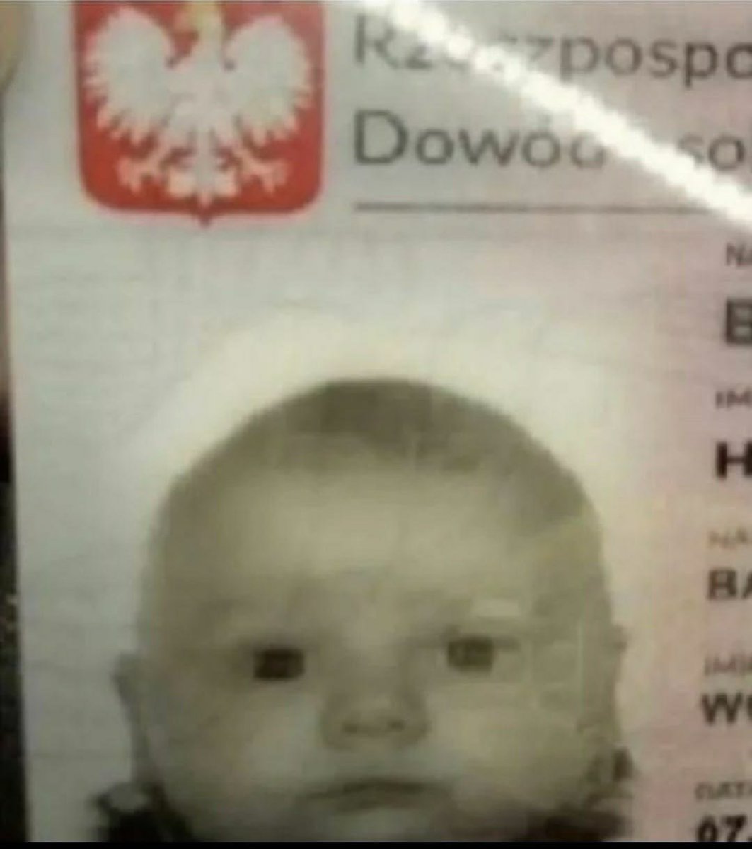 niedosrana tweet media