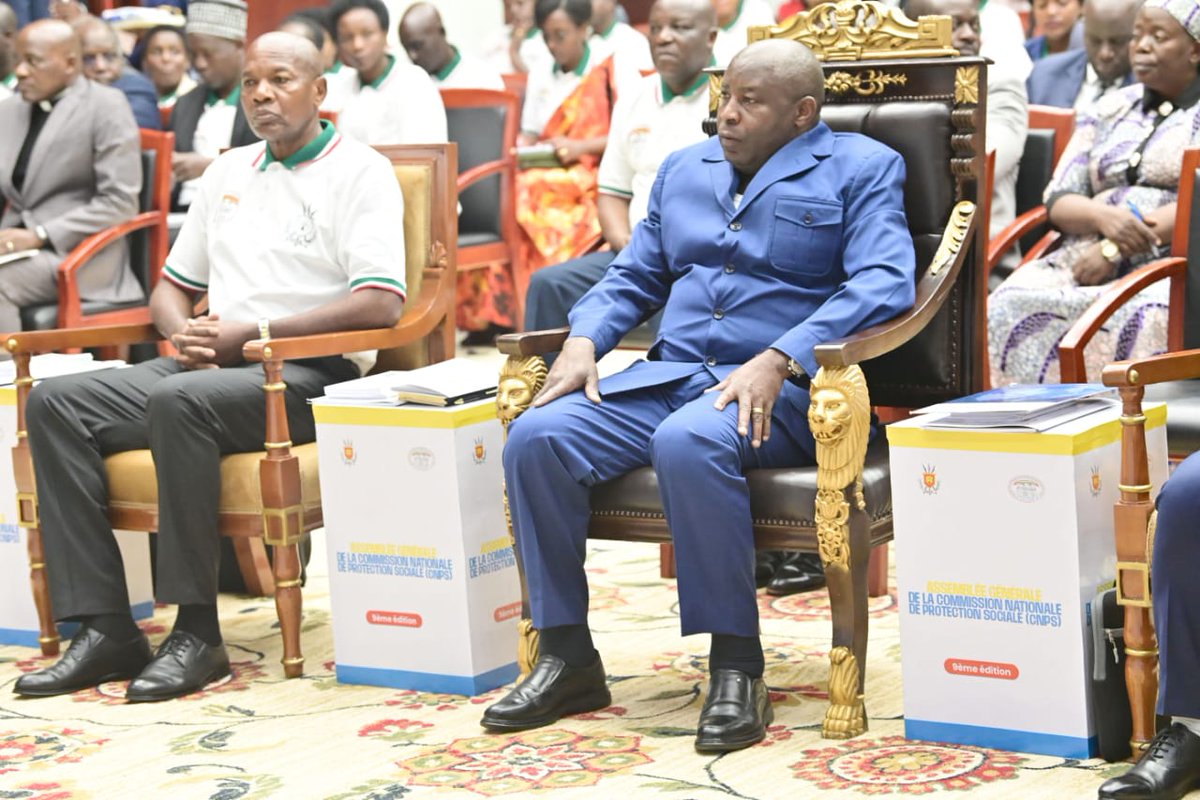 MinTFPSS_bdi's tweet photo. #Burundi: Dans son allocution, le Président de la République @GeneralNeva a exhorté les organisations de la société civile, les confessions religieuses et les groupements communautaires à être de véritables moteurs du développement de leurs membres. 
@BurundiGov @NtareHouse https://t.co/9rLkpAX4GC