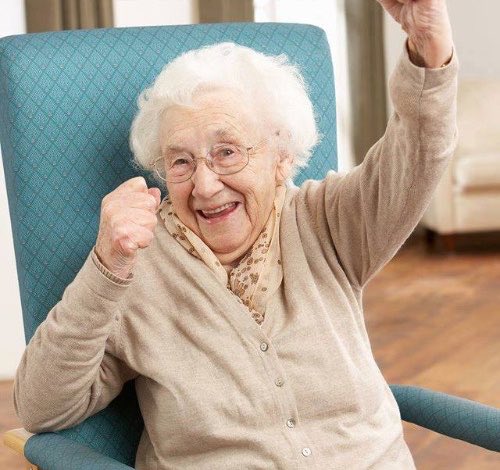 Oji_yellow's tweet photo. Los fifas con los resultados de los partidos del mundial / mi abuela punteando en la polla con los resultados que eligió al azar https://t.co/yhRR48wNYw
