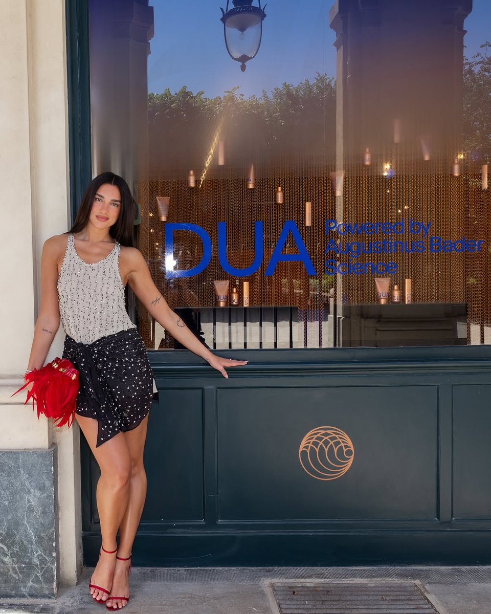 Dua Lipa Hungary (Fan) tweet media