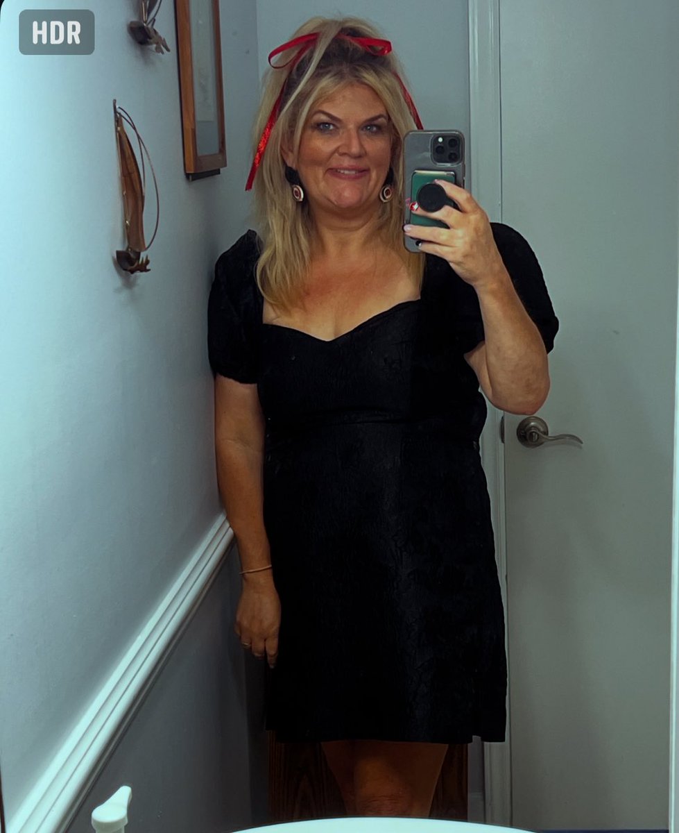 CaniacCaryn's tweet photo. Current status: yesterday’s makeup and mascara, barely brushed hair, no sleep, somehow punctual.
Turns out “Stanley Cup hangover” is a medical condition, and I’d gladly suffer through it again for a @Canes Stanley Cup. 🏆❤️🖤 #RaiseUp #LetsGoCanes #soundthesiren https://t.co/bYN6DumT5I