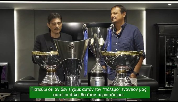 Alburkerque1's tweet photo. Τους έκανε πόλεμο το σύστημα !!!

Εντωμεταξύ το σύστημα 👇👇👇👇👇

Άρης
Ηρακλής
Κολοσσός
...ααααα και Βαλένθια 😜

#OlympiacosBC #paobc https://t.co/uU89XYbJrm