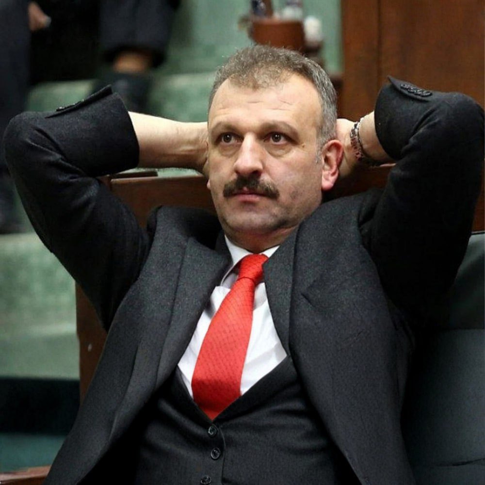 solcugazete60's tweet photo. Erdoğan’ın Başdanışmanı Oktay Saral:

“Dünyadaki bütün hainleri toplayın, Türkiye’deki hainlerin sayısına erişilemez.” https://t.co/q89EzDKWG1