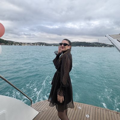 eceylcc's tweet photo. #YeniProfilResmi https://t.co/auIcsExvJp