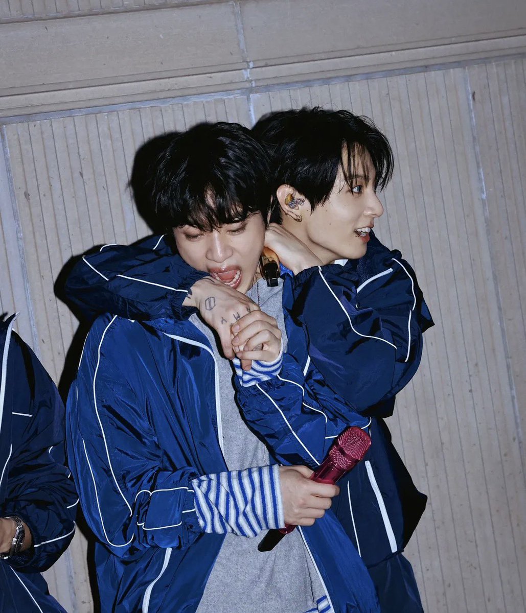 jkprodsuga's tweet photo. that’s his baby😩🤍 https://t.co/tnu86G07XX