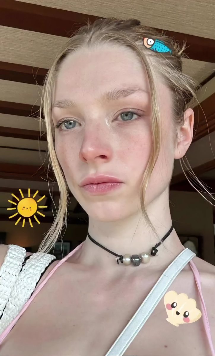 schaferhunterbr's tweet photo. A dona desse face card icônico: Hunter Schafer 🏳️‍⚧️✨

#hunterschafer https://t.co/9hkRwf9ATV
