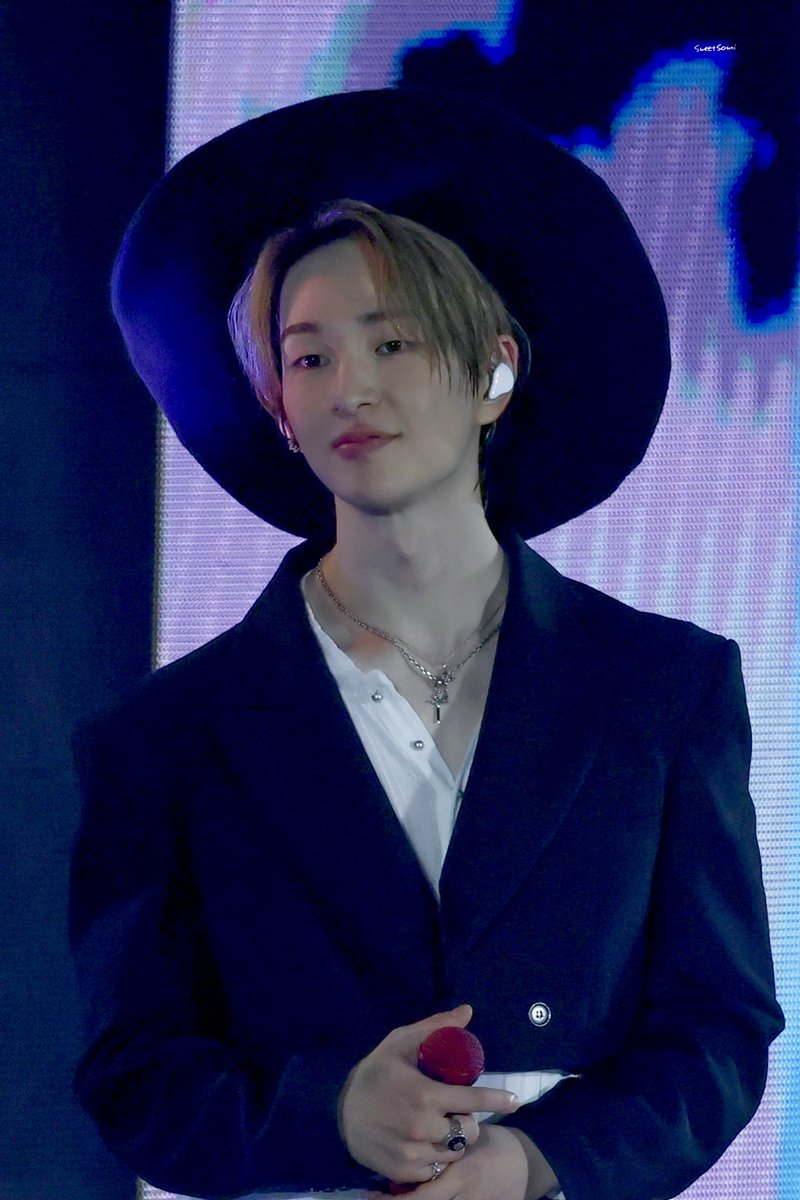O2_ONew's tweet photo. 으른 남자가 된 아이돌은 진짜 좋은거구나
진짜 깊생을 하게 되...
���른오뉴 너무 좋다!!!!!!!
#온유 #이진기 #ONEW #オンユ https://t.co/nachYT7nSa