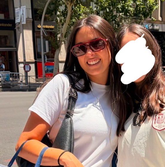 spiderkvsmo's tweet photo. que bien le va sentando junio a esta mujer https://t.co/xqEnfkKStm